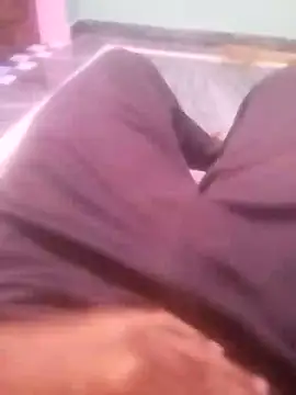 Snapshot of Desi_bbc7 chatting on December 19, 2024, 12:13 am Desi bbc7 online show from December 19, 2024, 12:13 am