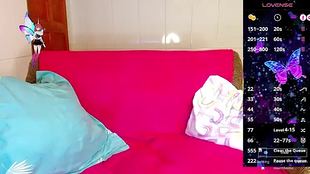 Snapshot of MERELEONA chatting on October 22, 2025, 2:56 am MERELEONA online show from October 22, 2025, 2:56 am