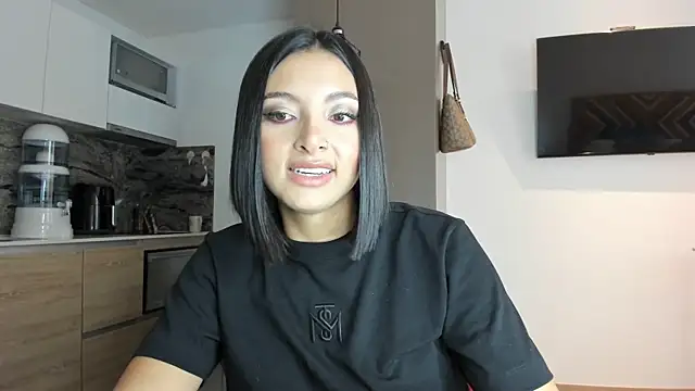 Snapshot of alexademie1 chatting on December 24, 2024, 3:37 pm alexademie1 online show from December 24, 2024, 3:37 pm