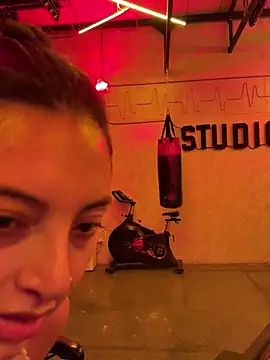 Snapshot of alexademie1 chatting on February 5, 2025, 3:20 pm alexademie1 online show from February 5, 2025, 3:20 pm