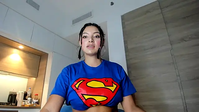 Snapshot of alexademie1 chatting on October 10, 2025, 1:43 pm alexademie1 online show from October 10, 2025, 1:43 pm