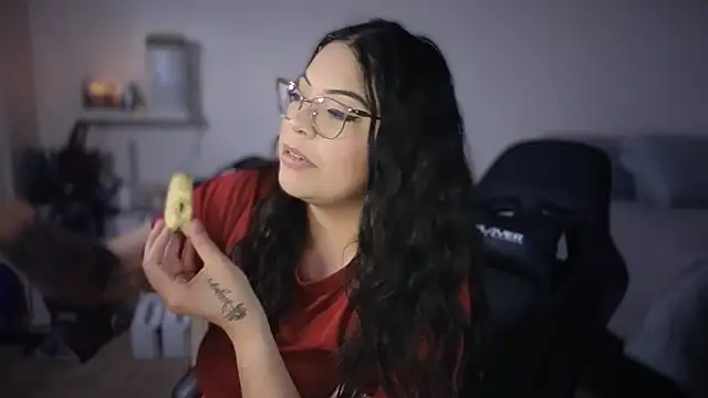 drizzypeach602 online show from December 14, 2024, 12:33 am