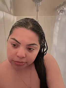 drizzypeach602 online show from December 23, 2024, 1:51 am