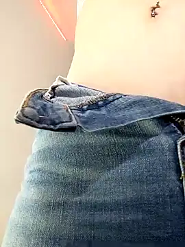 Snapshot of Amira_Milker chatting on January 31, 2025, 2:07 pm Amira Milker online show from January 31, 2025, 2:07 pm