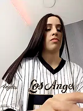 Snapshot of Amira_Milker chatting on February 20, 2025, 1:30 pm Amira Milker online show from February 20, 2025, 1:30 pm