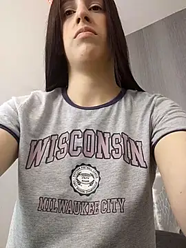 Snapshot of Amira_Milker chatting on March 10, 2025, 1:10 pm Amira Milker online show from March 10, 2025, 1:10 pm