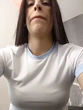 Snapshot of Amira_Milker chatting on March 12, 2025, 8:41 pm Amira Milker online show from March 12, 2025, 8:41 pm