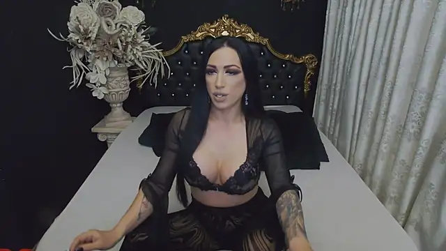 MichaelaDark online show from November 7, 2025, 4:12 am