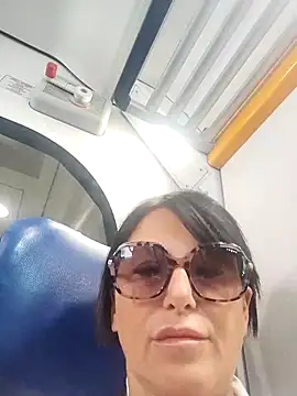 Snapshot of Althea_Love chatting on October 6, 2025, 8:12 am Althea Love online show from October 6, 2025, 8:12 am