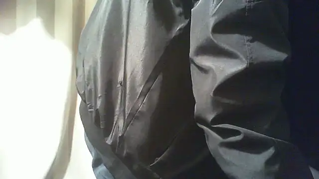 nonnomaturobisex online show from October 6, 2025, 6:44 am