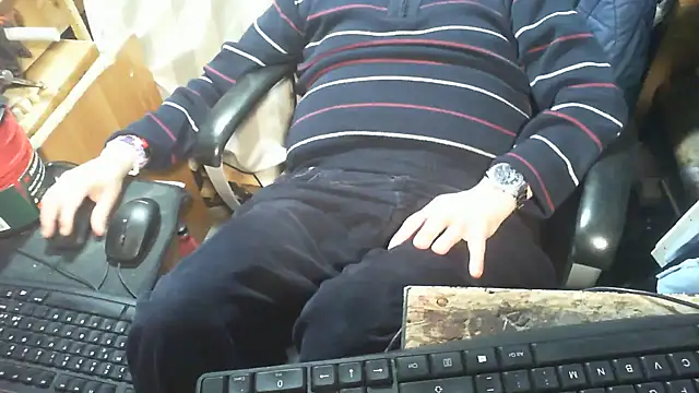 Snapshot of nonnomaturobisex chatting on May 24, 2026, 7:57 am nonnomaturobisex online show from May 24, 2026, 7:57 am