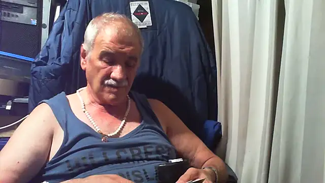 Snapshot of nonnomaturobisex chatting on August 6, 2026, 3:47 pm nonnomaturobisex online show from August 6, 2026, 3:47 pm