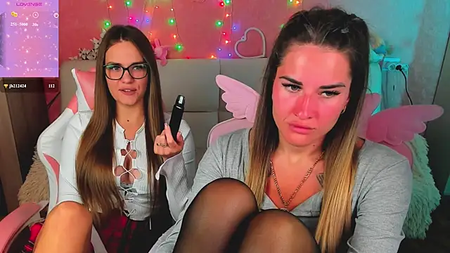 ivannatompsonnn online show from July 3, 2026, 3:24 am