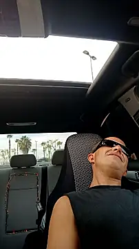 Snapshot of Roberts8inchcock chatting on November 28, 2025, 12:24 am Roberts8inchcock online show from November 28, 2025, 12:24 am