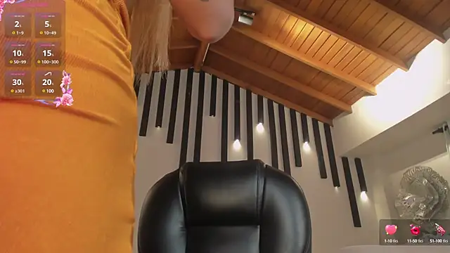 LexieWayne online show from December 11, 2024, 10:16 pm