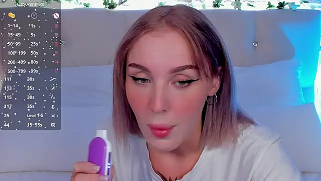 LianaFord online show from September 23, 2025, 8:56 pm