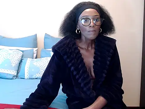 Snapshot of yummycherryxx chatting on May 2, 2026, 9:03 am yummycherryxx online show from May 2, 2026, 9:03 am