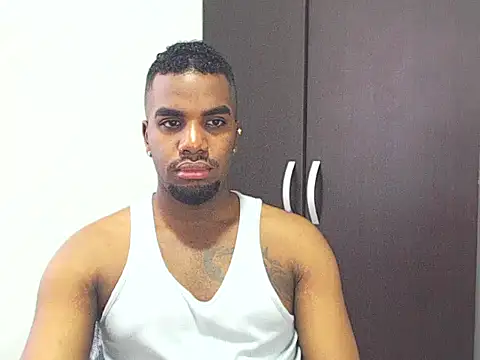 Snapshot of Rene_hotman chatting on January 1, 2025, 7:43 pm Rene hotman online show from January 1, 2025, 7:43 pm