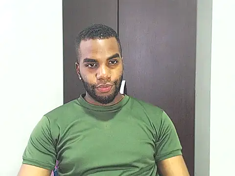 Snapshot of Rene_hotman chatting on January 22, 2025, 8:06 pm Rene hotman online show from January 22, 2025, 8:06 pm