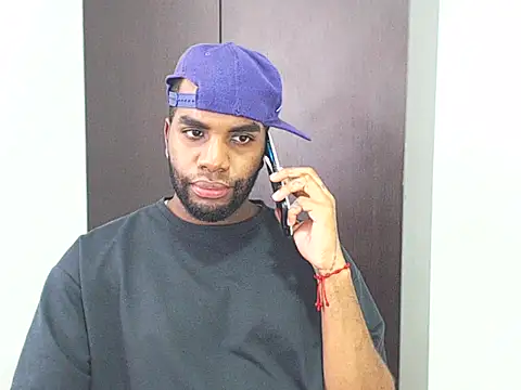 Snapshot of Rene_hotman chatting on February 19, 2025, 7:27 pm Rene hotman online show from February 19, 2025, 7:27 pm