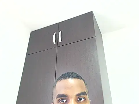 Snapshot of Rene_hotman chatting on February 25, 2025, 8:41 pm Rene hotman online show from February 25, 2025, 8:41 pm