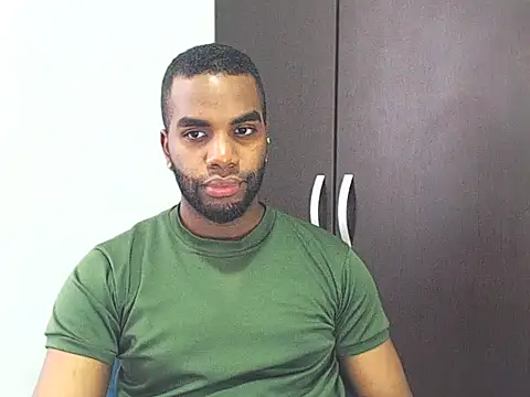 Snapshot of Rene_hotman chatting on March 5, 2025, 8:00 pm Rene hotman online show from March 5, 2025, 8:00 pm