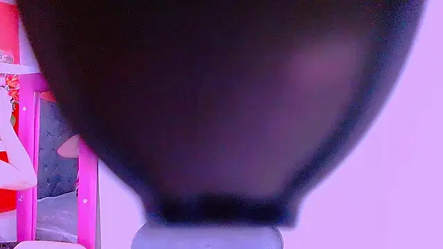 priscilahotker online show from January 17, 2025, 10:44 am