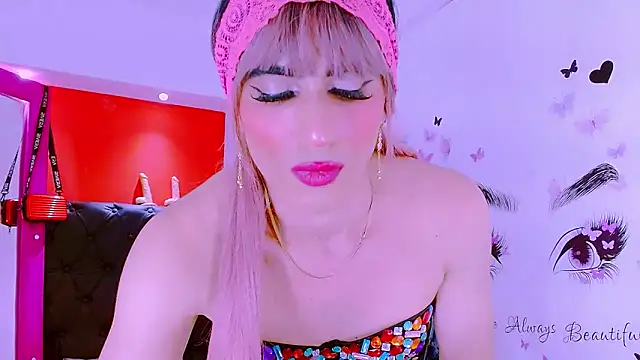 priscilahotker online show from March 8, 2025, 1:25 pm
