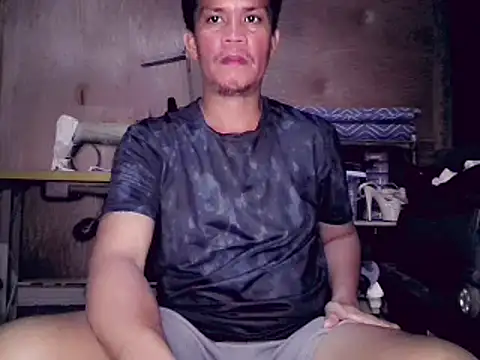 Snapshot of SweetasianHugoxxx chatting on February 5, 2026, 3:16 pm SweetasianHugoxxx online show from February 5, 2026, 3:16 pm