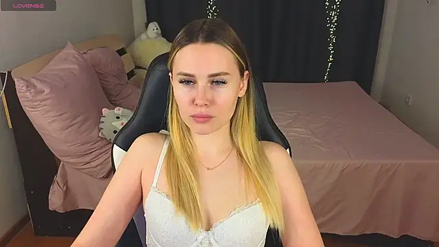 Snapshot of Alenca_hot_sex chatting on February 9, 2025, 2:50 pm Alenca hot sex online show from February 9, 2025, 2:50 pm