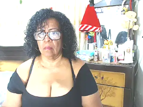 Snapshot of Yayis-hot-sexyw chatting on December 28, 2024, 9:51 pm Yayis-hot-sexyw online show from December 28, 2024, 9:51 pm