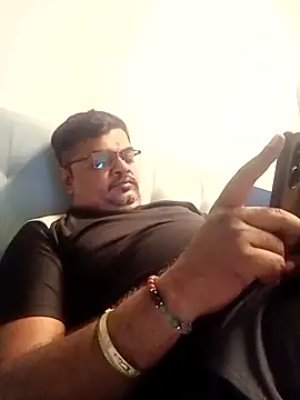 Desi Londa 143 online show from October 27, 2025, 1:48 pm