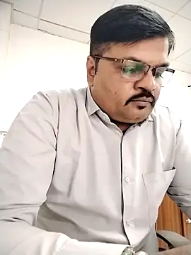 Desi Londa 143 online show from November 24, 2025, 5:07 am