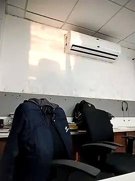 Desi Londa 143 online show from January 19, 2026, 11:25 am