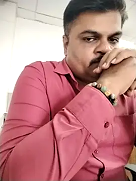 Snapshot of Desi_Londa_143 chatting on May 13, 2026, 8:12 am Desi Londa 143 online show from May 13, 2026, 8:12 am