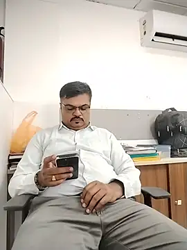 Snapshot of Desi_Londa_143 chatting on June 9, 2026, 6:36 am Desi Londa 143 online show from June 9, 2026, 6:36 am