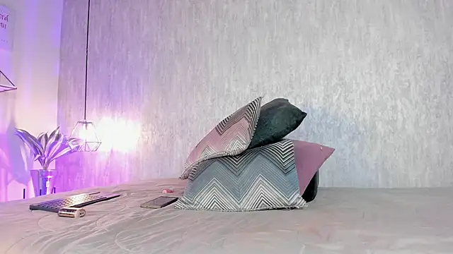 Eva Zc online show from September 24, 2025, 3:32 am