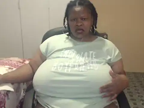 Snapshot of sweetnoziexx chatting on November 23, 2025, 4:56 am sweetnoziexx online show from November 23, 2025, 4:56 am