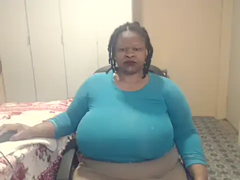 Snapshot of sweetnoziexx chatting on December 4, 2025, 3:38 am sweetnoziexx online show from December 4, 2025, 3:38 am