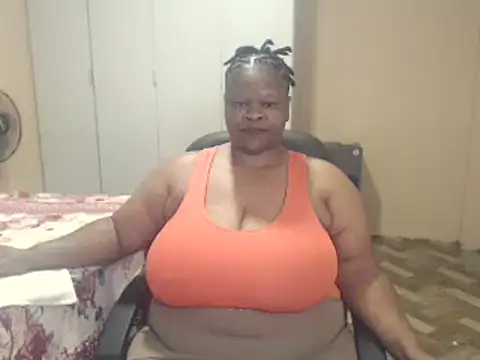Snapshot of sweetnoziexx chatting on April 2, 2026, 3:15 am sweetnoziexx online show from April 2, 2026, 3:15 am
