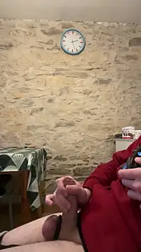 yann2392 online show from December 17, 2025, 3:18 pm