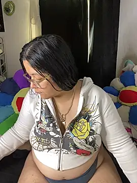MsConejitaa online show from April 24, 2026, 3:36 pm
