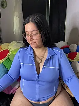 MsConejitaa online show from April 29, 2026, 5:30 pm