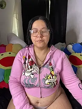 MsConejitaa online show from April 30, 2026, 4:24 pm