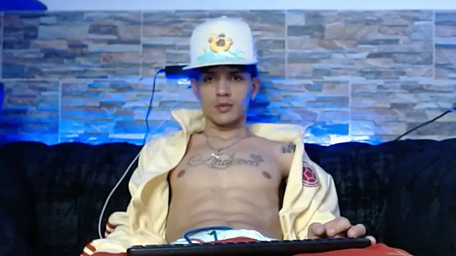 andersonZ998 online show from March 19, 2025, 12:48 am