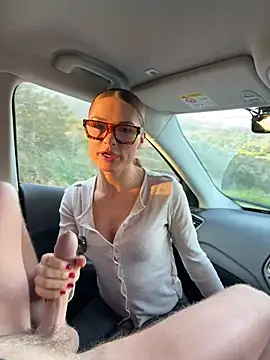 Snapshot of Nicoleevien chatting on March 12, 2026, 4:40 am Nicoleevien online show from March 12, 2026, 4:40 am