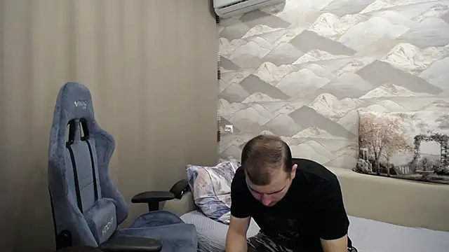 SerzhKorol1 online show from October 28, 2025, 6:06 am