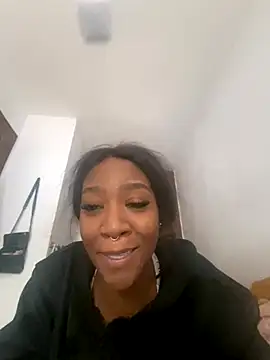 viioolleettaa online show from October 20, 2025, 1:33 pm