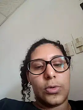 DanielleEvans  online show from January 16, 2025, 8:57 pm