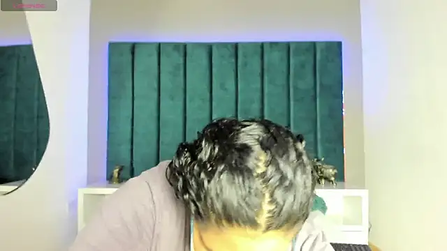 DanielleEvans  online show from February 2, 2026, 11:20 am